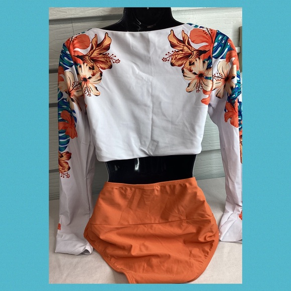 Floral Long Sleeve Crop Top - White and Orange 37 - Picture 6 of 6